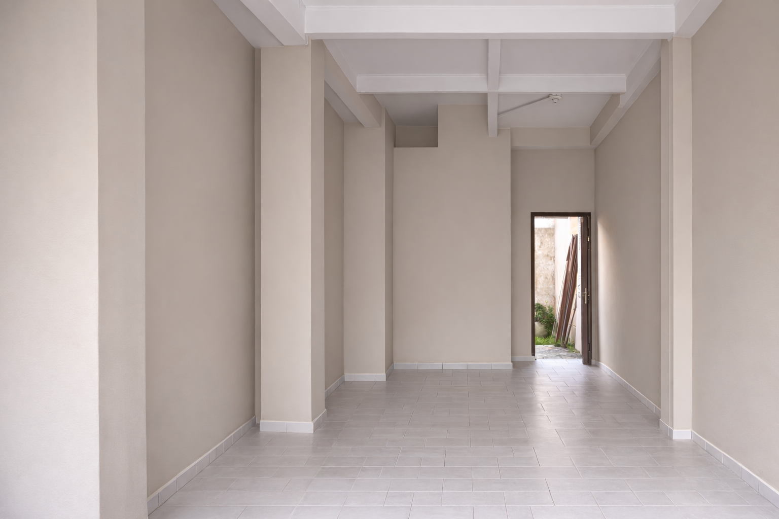 Fachada com Loja Comercial